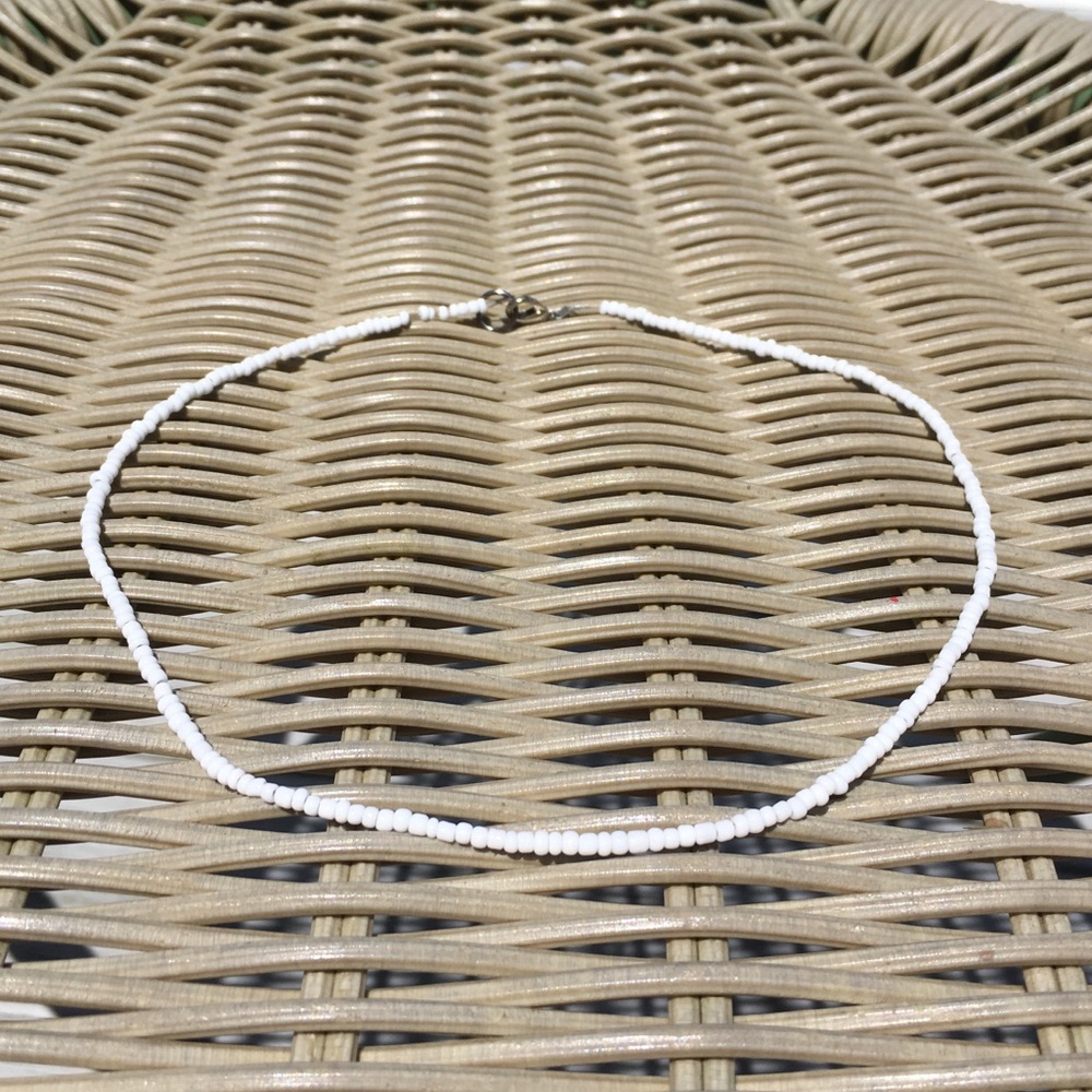 VSCO White Seed Bead Necklace/Choker